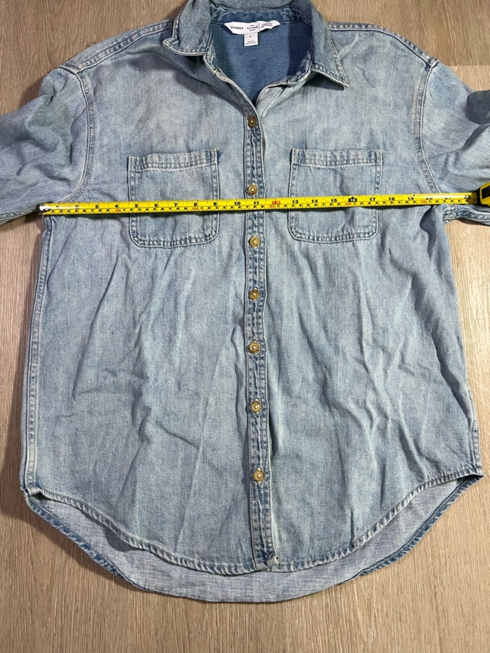Light Blue Denim Boyfriend Shirt Minimalist Trendy Women's Medium - Picture 6 of 7